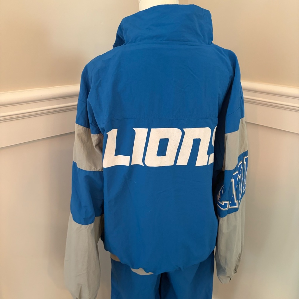 NFL Detroit Lions Full Zip Windbreaker Jacket - Picture 3 of 3